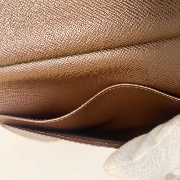 EUC! (R $750) Louis Vuitton Brown Damier Ebene Wallet With Kisslock - Picture 12 of 12